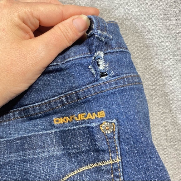 DKNY Soho Jean's Women's Sz 6 Blue Mid Rise Bootcut Boho Western Stretch Denim - Picture 10 of 15